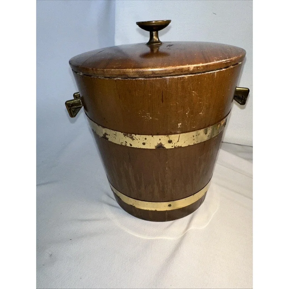 Walnut Salad Bowls this vintage